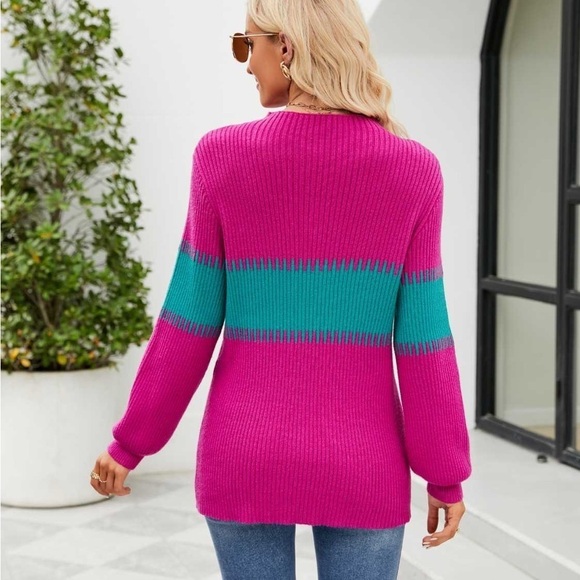 Winter is Coming Contrast Sweater - Picture 2 of 5